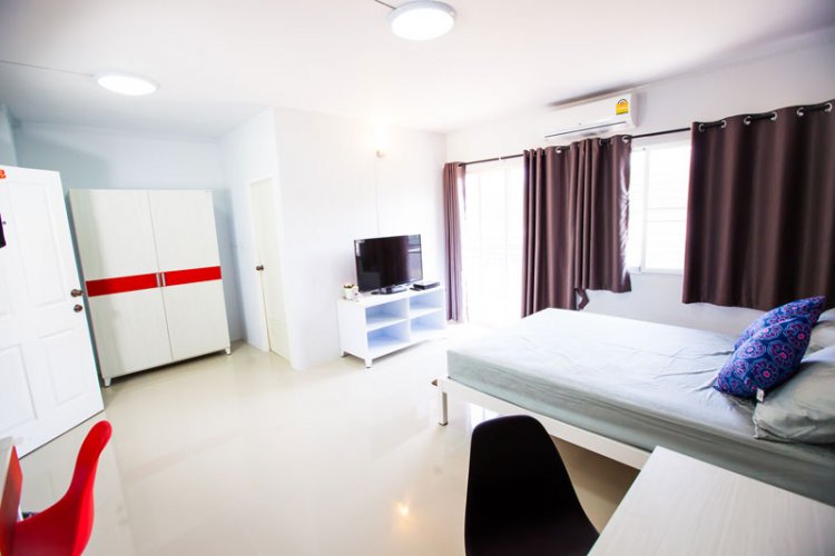 รูมไนน์ เรสซิเดนซ์ Room9 Residence