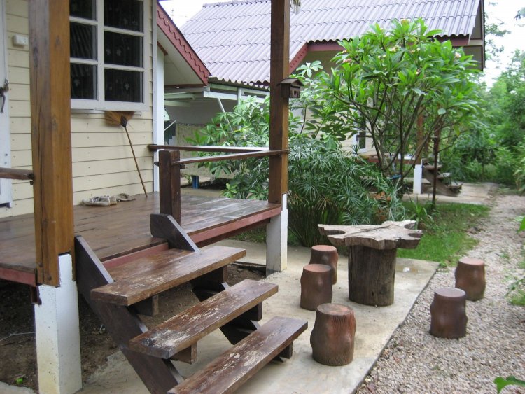 บ้านในสวนอรญา Baan Nai Suan Oraya