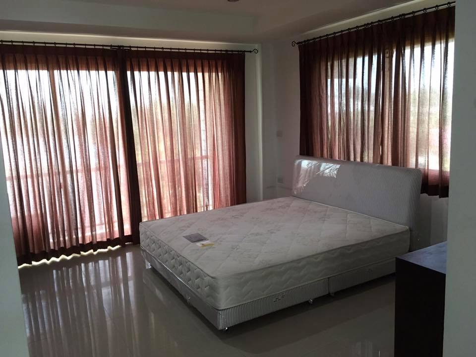 บ้านวรสา อพาร์ทเม้นท์ Baan Vorasa Apartment