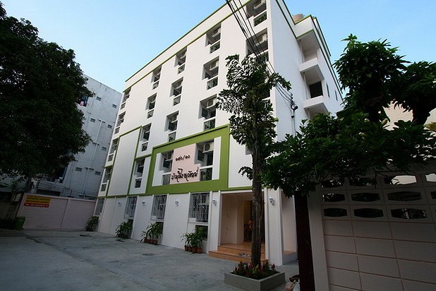บ้านวิไชยวัฒน์ อพาร์ทเม้นท์ Baan Vichaiwat Apartment