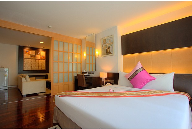 โมนาสวีท เซอร์วิสอพาร์ทเมนท์ สุขุมวิท 31 Mona Suite Serviced Apartment Sukhumvit 31