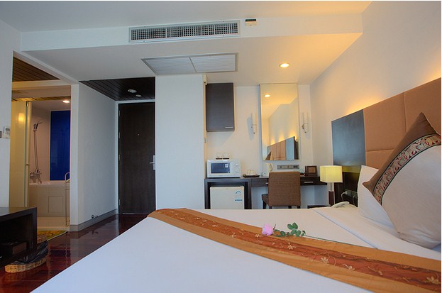 โมนาสวีท เซอร์วิสอพาร์ทเมนท์ สุขุมวิท 31 Mona Suite Serviced Apartment Sukhumvit 31