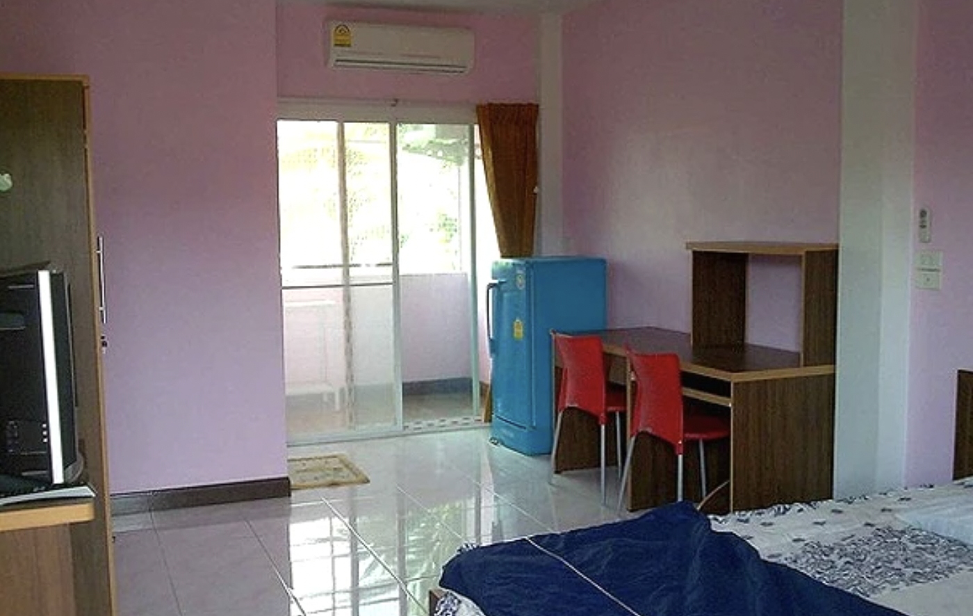 หอพักสตรีจันทร์เพ็ญ Chanpen Women's Dormitory