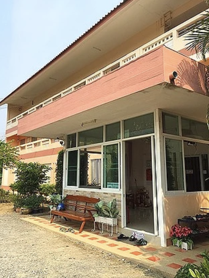 หอพักหญิงคุณอ้อย Khun Aoi female dormitory