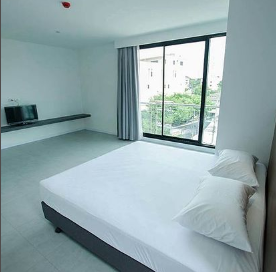 ลีพวิ่งพลัส อพาร์ทเมนต์ Living Plus Apartment