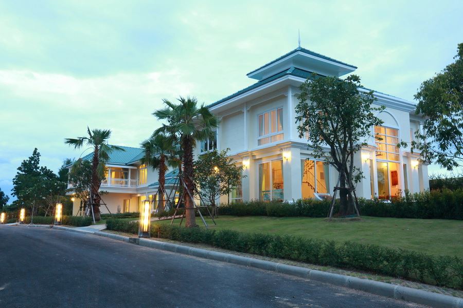 จีรัง เรสซิเดนซ์ Jirung Residences