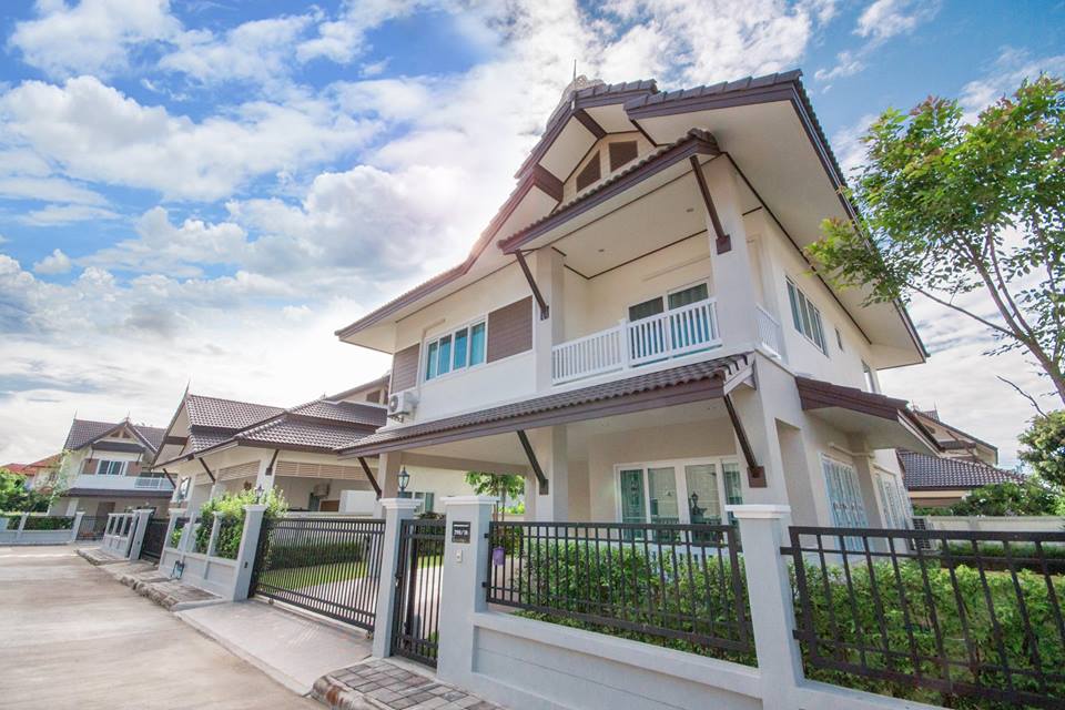 บ้านปาริชาต เชียงใหม่ Baan Parichat Chiangmai