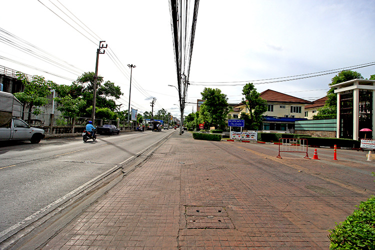 เซนโทร สุขุมวิท 113 Centro Sukhumvit 113