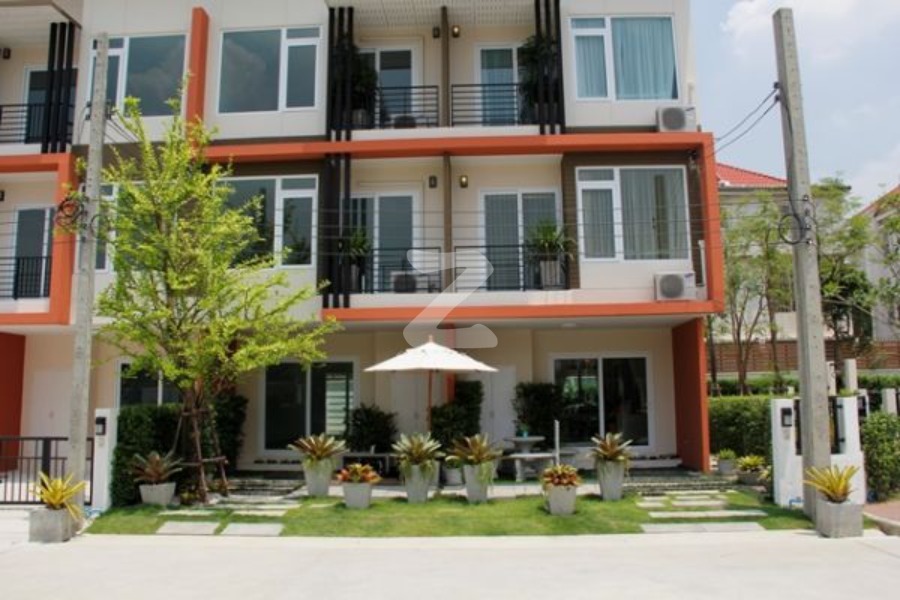 เดอะ ทรัสต์ ทาวน์โฮม เกษตรนวมินทร์-นวลจันทร์ The Trust Townhome Kaset Nawamin-Nuanchan