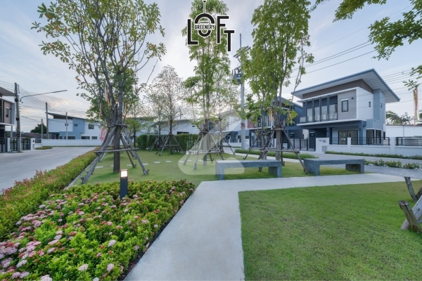 บ้านฟ้ากรีนเนอรี่ ลอฟท์ พัทยา Baan Fah Greenery Loft Pattaya