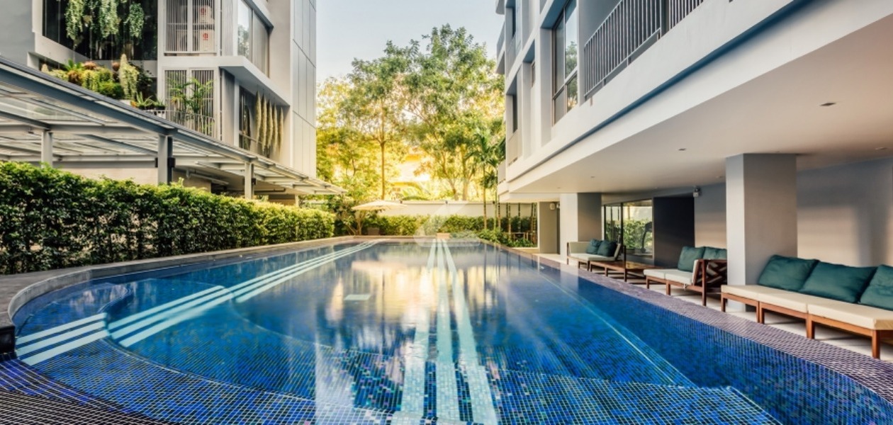 ดาวน์ทาวน์ 49 คอนโดมิเนียม Downtown 49 Condominium