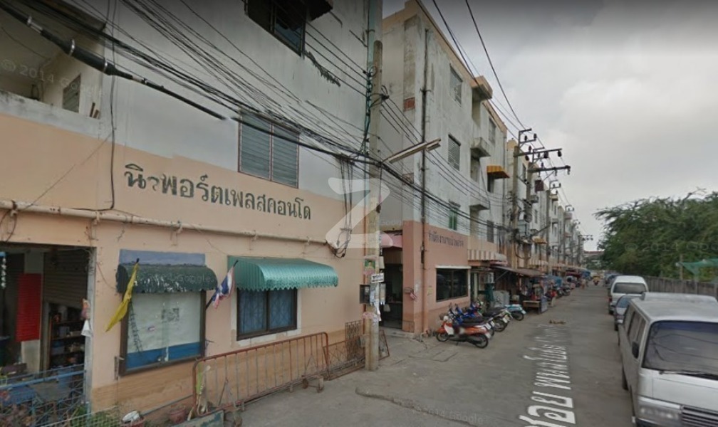 นิวพอร์ตเพลส คอนโดมิเนียม Newport Place Condominium