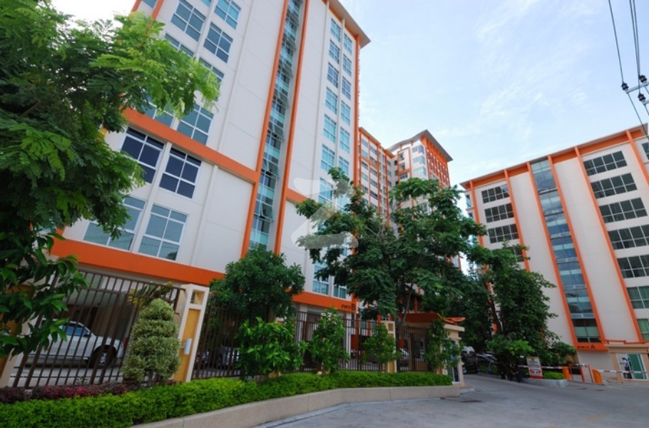 พี.จี.พระราม 9 คอนโดมิเนียม P.G. Rama 9 Condominium