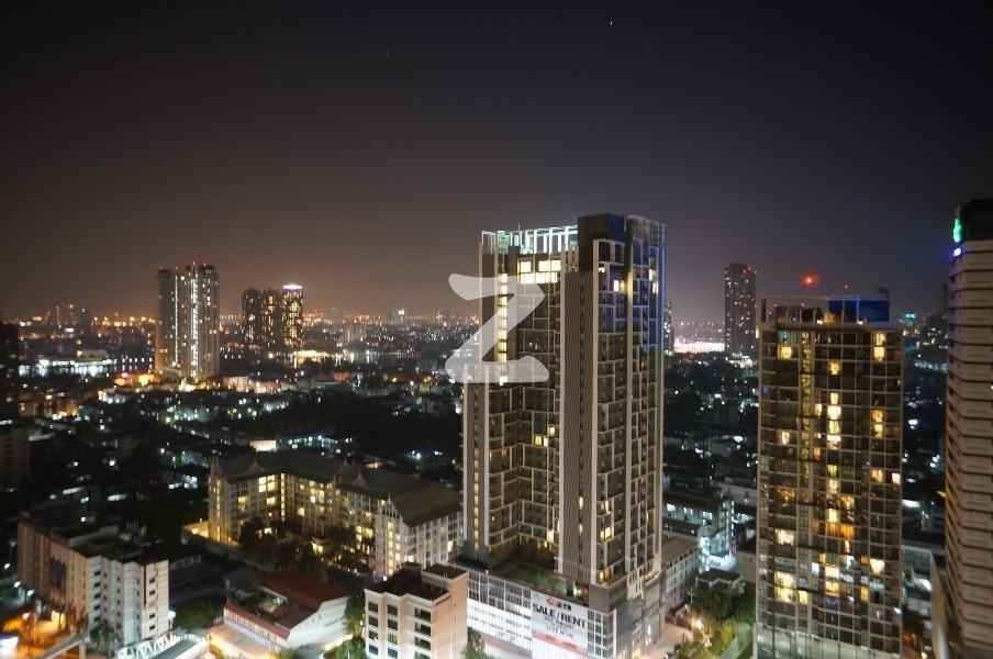 ไฮฟ์ สาทร คอนโดมิเนียม Hive Sathorn Condominium