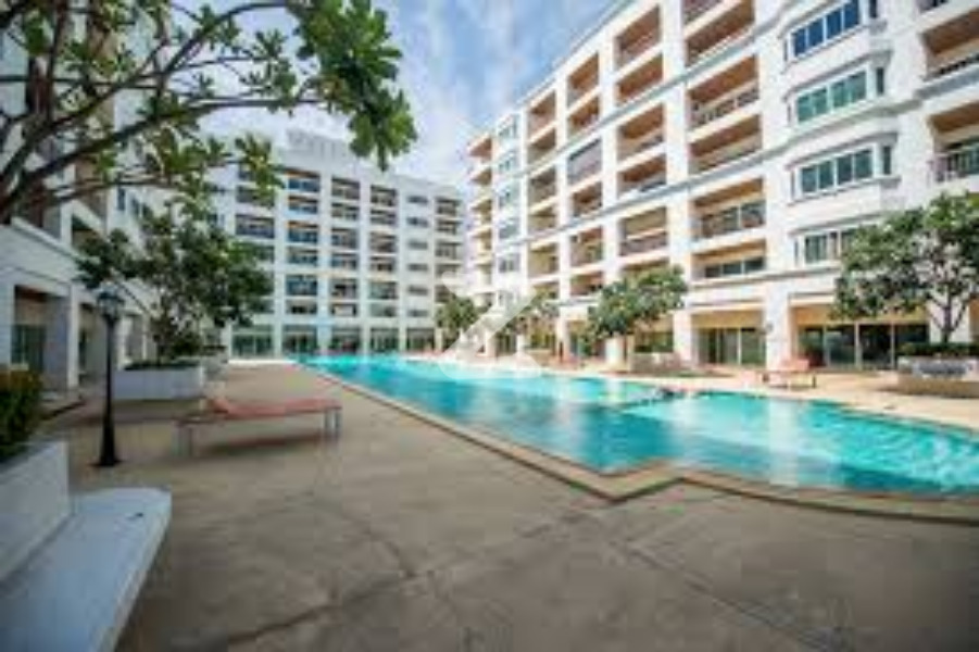 ที.ดับบลิว. จอมเทียน บีช คอนโดมิเนียม T.W. Jomtien Beach Condominium