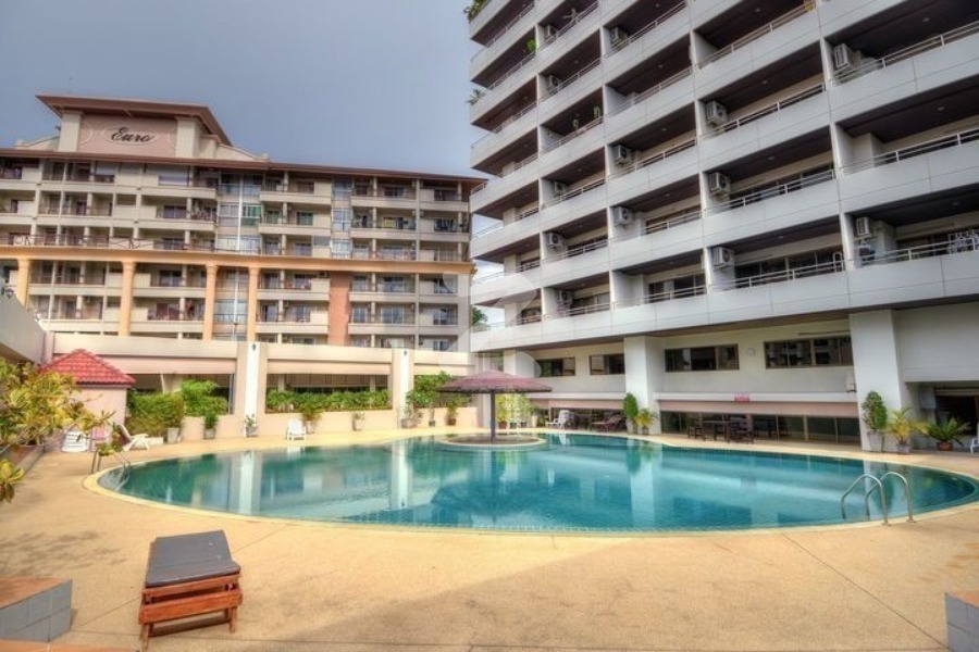 พัทยากลางเซ็นเตอร์พอยท์ คอนโดมิเนียม Pattaya Klang Centerpoint Condominium