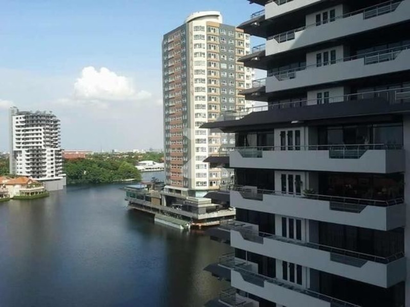 เลคชอร์ เวสต์ คอนโดมิเนียม นิชดาธานี Lakeshore West Condominium Nichada Thani