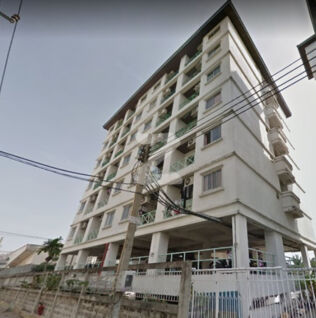 ชลากร คอนโดมิเนียม Chalakorn Condominium