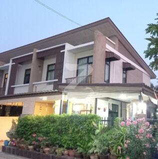 บ้านธนารินทร์ ทาวน์โฮม 2 Baan Thanarin Townhome 2