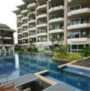 ซันไรส์ บีช รีสอร์ท แอนด์ เรสซิเด้นซ์ Sunrise Beach Resort & Residence