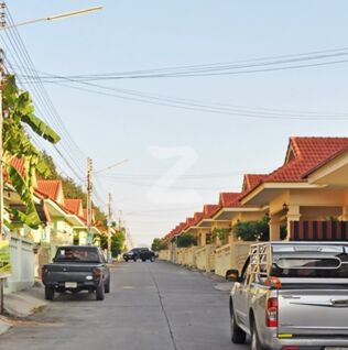 นวพร แยกบ้านแลง Nawaphon Ban Lang Junction