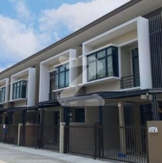 บ้านธนารินทร์ ทาวน์โฮม 5 Baan Thanarin Townhome 5