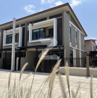 บ้านธนารินทร์ ทาวน์โฮม 6 Baan Thanarin Townhome 6