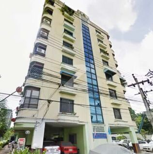 124 ไพรเวซี่ คอนโดมิเนียม 124 Privacy Condominium