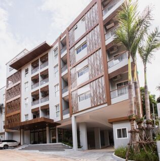 ปาล์มเมตโต้ คอนโดมิเนียม Palmetto Condominium