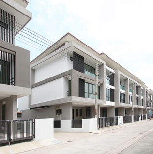 เดอะ ฮาบิแทต ทาวน์โฮม The Habitat Townhome