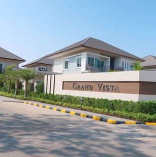 แกรนด์ วิสต้า บาย สุรนารีวิลล์ Grand Vista by Suranaree Ville