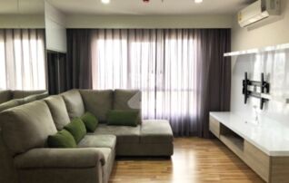 Living area with Sofa