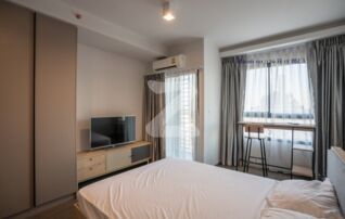 Scandinavian nice room style. Ready to move in. High Floor.  Great Location, 20 Min. to Siam. Lots of restaurants and street foods, Near Hospital.  : เจ้าของให้เช่าเอง