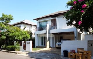 ประกาศให้เช่าบ้านเดี่ยว (หมู่บ้านบลูลากูน) ราคา 40,000 บาท/เดือน Hot Price! House for Rent 40,000 Baht/Month (Bluelagoon) Full Furnished : เจ้าของให้เช่าเอง