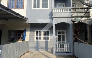 ขายบ้านTownhomeมือสอง ราคาสวย 2 ชั้น ในโครงการ หมู่บ้านฟีนิกซ์ปาร์ค ซอย7 (รีโนเวทพึ่งเสร็จหมาดๆ)