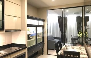 BTS station ploenchit 11th flr, Pool view, Tower A, Private elevator Noble Ploenchit condo for rent. : โดยตัวแทนแต่เพียงผู้เดียว 