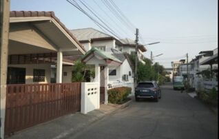 บ้านเดี่ยวหัวหินถนนสายหลัก 3 ห้องนอน 3 ห้องน้ำ ติดชายหาดส่วนตัว 200 เมตร Vacation Beach House 5min walk to a private beach!    : เจ้าของให้เช่าเอง