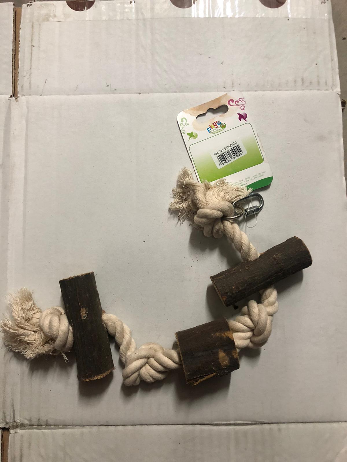PARROT TOY WOOD AND CORD 61000570