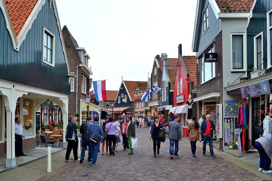 Detailafbeelding van Zeilcruise naar Volendam: Voor liefhebbers van zeilen, paling en pittoreske dorpjes