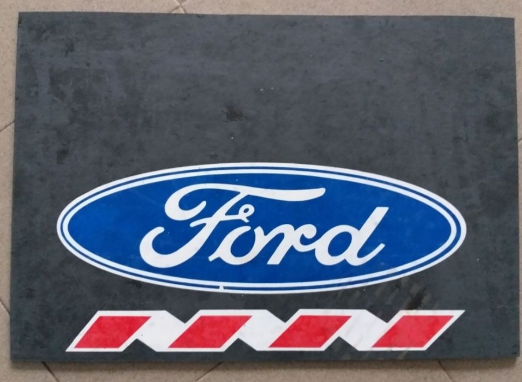 Aparatori de noroi din cauciuc pentru autoutilitare , Ford