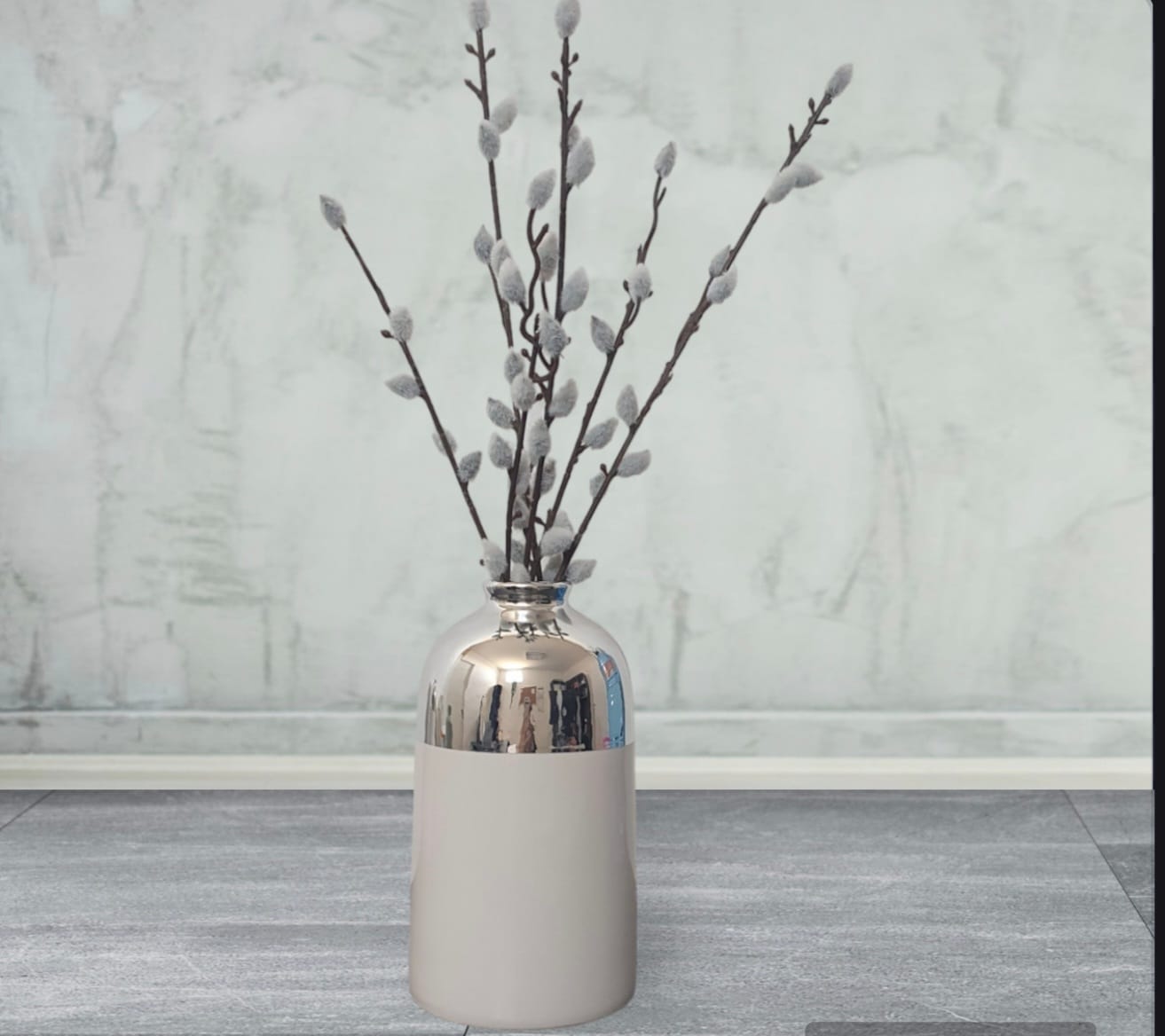 Vaza Decorativa din Ceramica, diametru 10,5cmx20cm, culoare Alb/Argintiu ABYZ®™